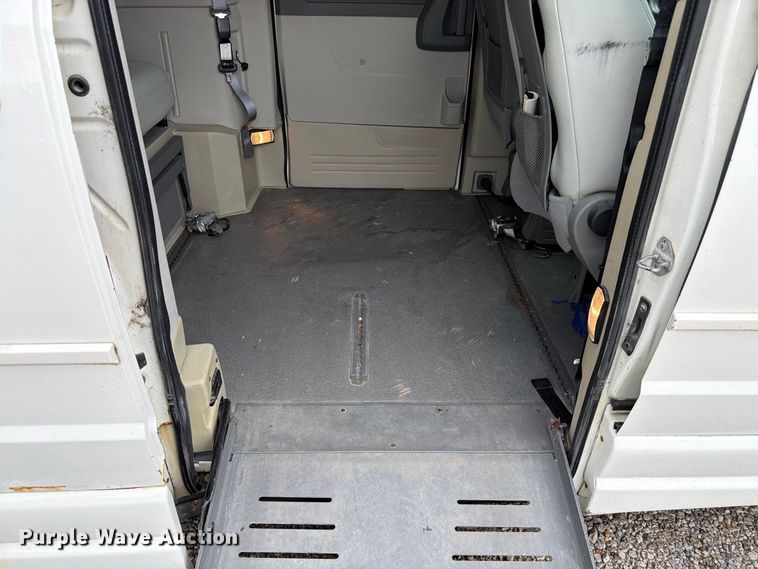 image for item FK3464 2010 Dodge Grand Caravan handicap accessible van