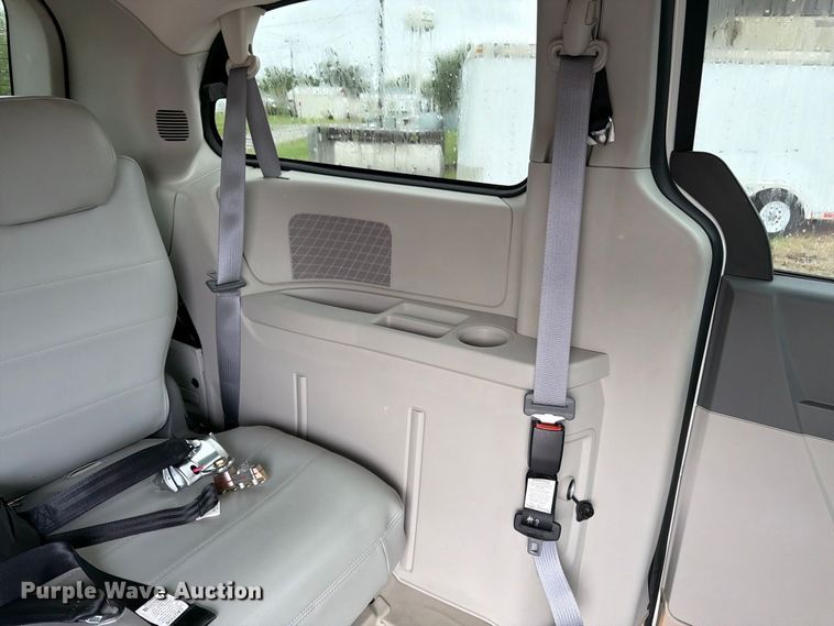 image for item FK3464 2010 Dodge Grand Caravan handicap accessible van