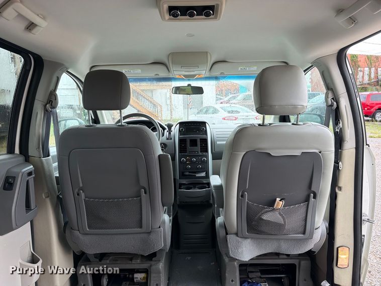 image for item FK3464 2010 Dodge Grand Caravan handicap accessible van