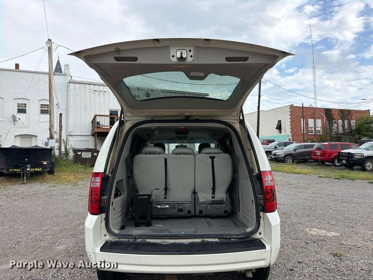 image for item FK3464 2010 Dodge Grand Caravan handicap accessible van
