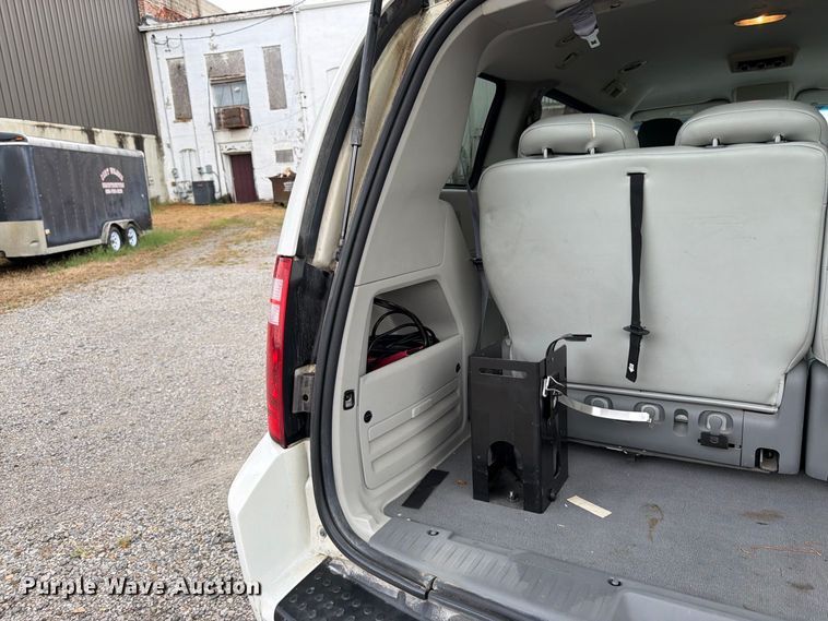 image for item FK3464 2010 Dodge Grand Caravan handicap accessible van