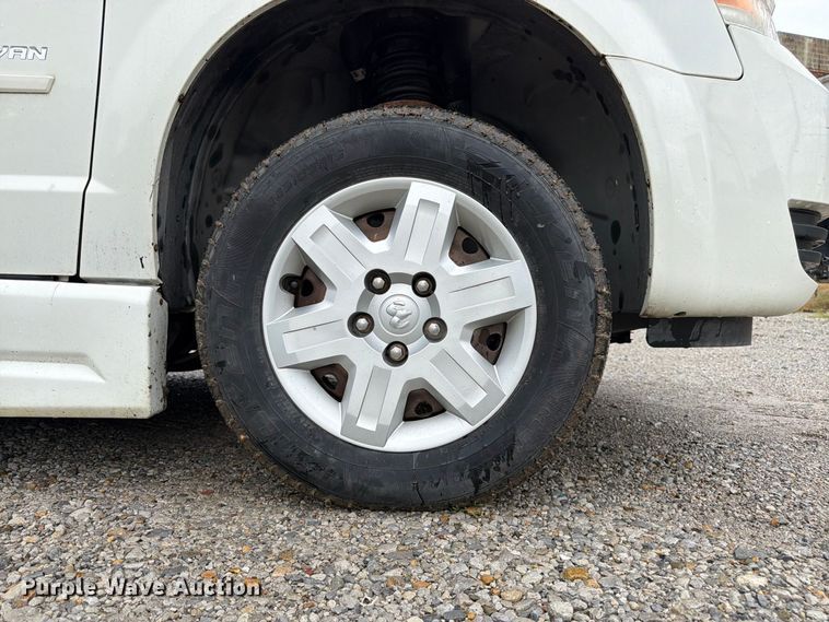 image for item FK3464 2010 Dodge Grand Caravan handicap accessible van