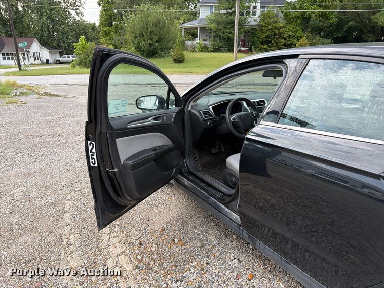 image for item FK3465 2014 Ford Fusion 