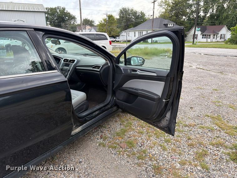 image for item FK3465 2014 Ford Fusion 