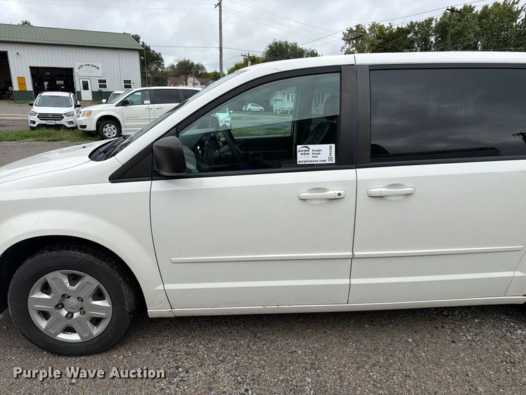 image for item FK3466 2011 Dodge Grand Caravan van
