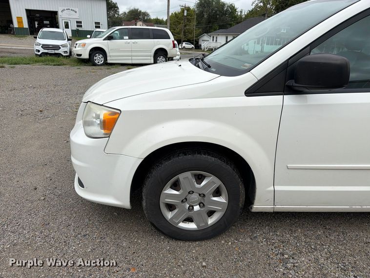 image for item FK3466 2011 Dodge Grand Caravan van