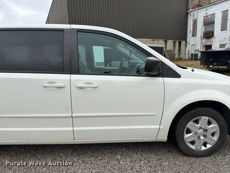 image for item FK3466 2011 Dodge Grand Caravan van