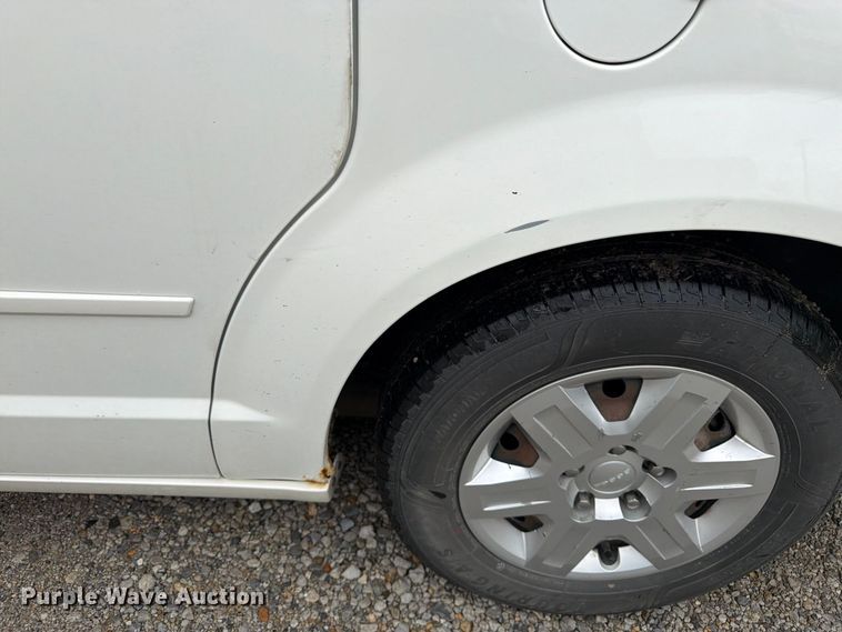 image for item FK3466 2011 Dodge Grand Caravan van