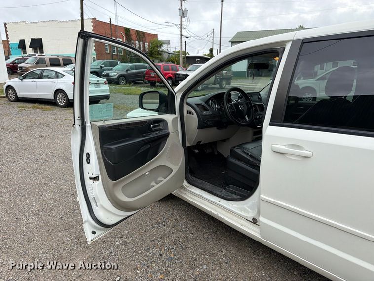 image for item FK3466 2011 Dodge Grand Caravan van