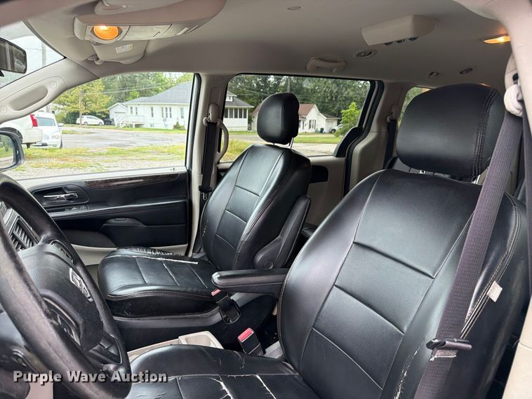 image for item FK3466 2011 Dodge Grand Caravan van