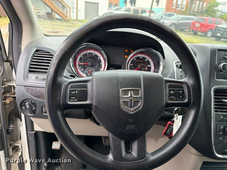 image for item FK3466 2011 Dodge Grand Caravan van