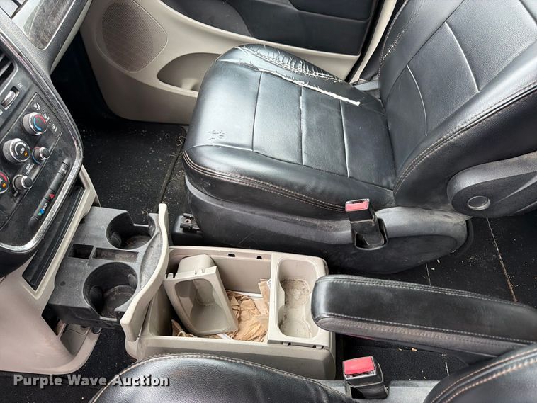 image for item FK3466 2011 Dodge Grand Caravan van