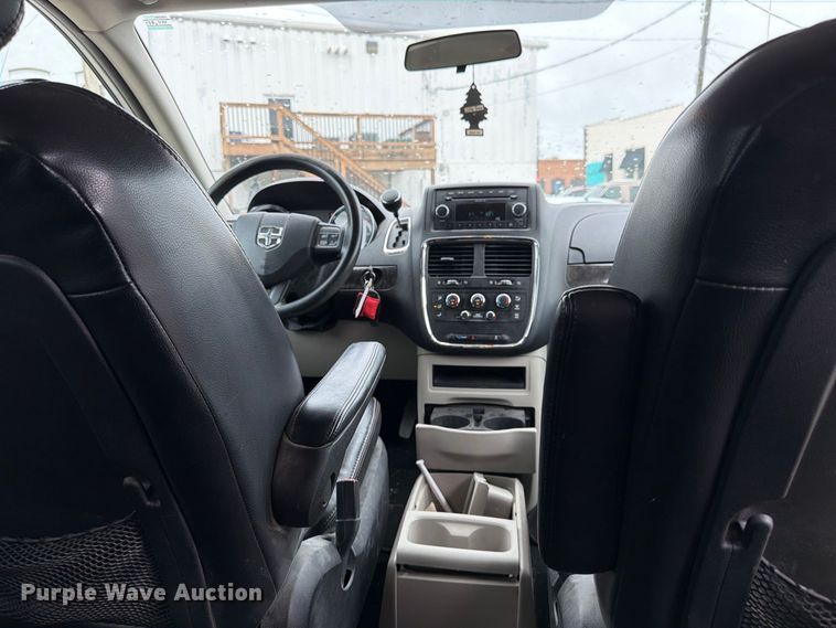image for item FK3466 2011 Dodge Grand Caravan van
