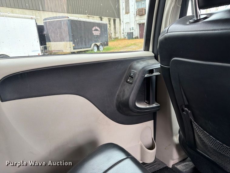image for item FK3466 2011 Dodge Grand Caravan van
