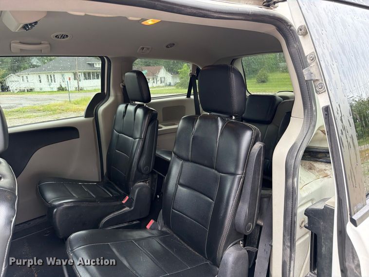 image for item FK3466 2011 Dodge Grand Caravan van