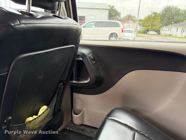 image for item FK3466 2011 Dodge Grand Caravan van