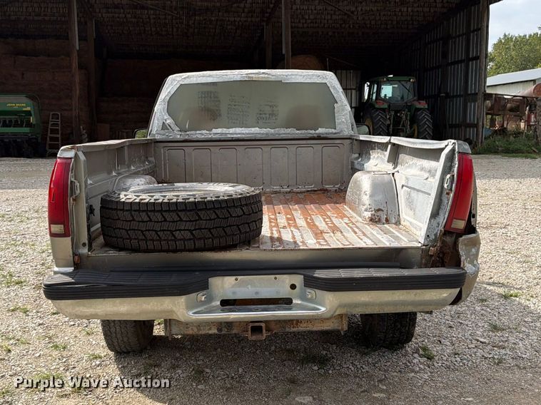 image for item FK3467 2000 Chevrolet K3500 pickup truck
