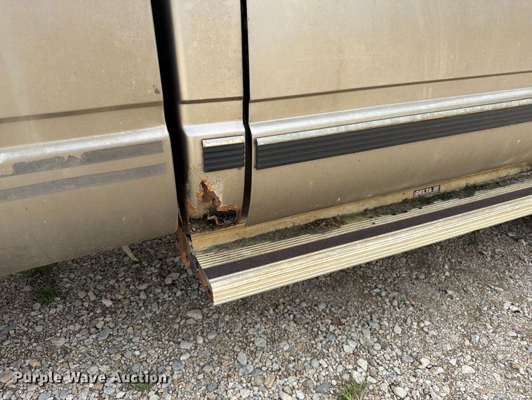 image for item FK3467 2000 Chevrolet K3500 pickup truck