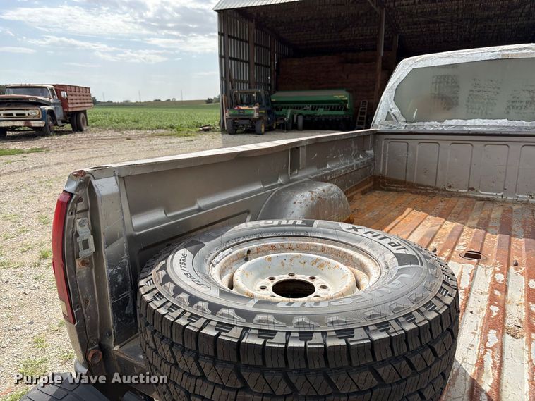 image for item FK3467 2000 Chevrolet K3500 pickup truck