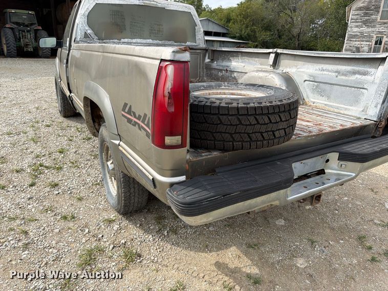 image for item FK3467 2000 Chevrolet K3500 pickup truck