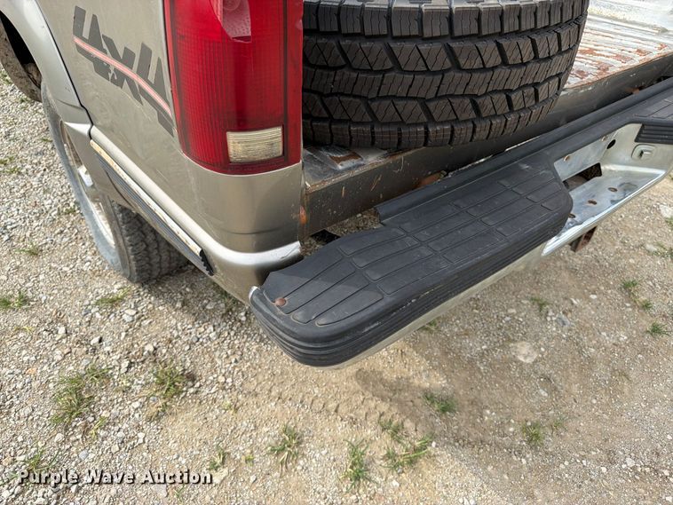image for item FK3467 2000 Chevrolet K3500 pickup truck