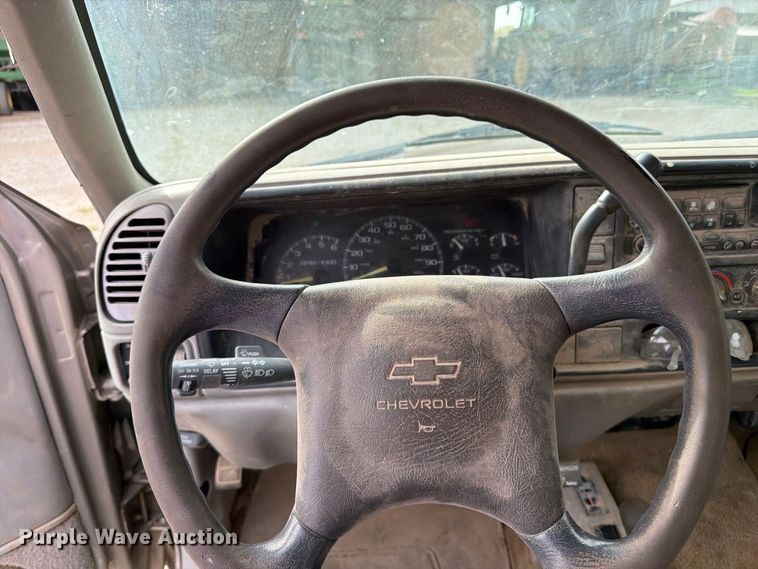 image for item FK3467 2000 Chevrolet K3500 pickup truck