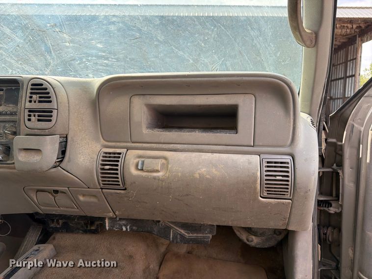 image for item FK3467 2000 Chevrolet K3500 pickup truck