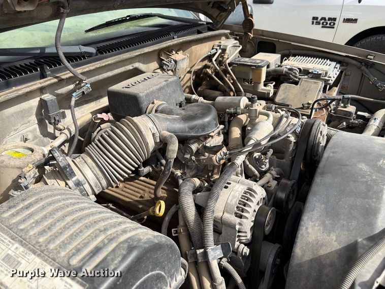 image for item FK3467 2000 Chevrolet K3500 pickup truck