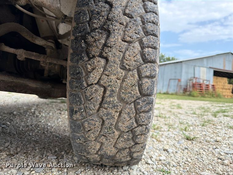 image for item FK3467 2000 Chevrolet K3500 pickup truck