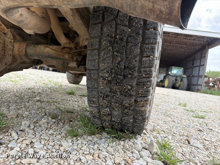 image for item FK3467 2000 Chevrolet K3500 pickup truck