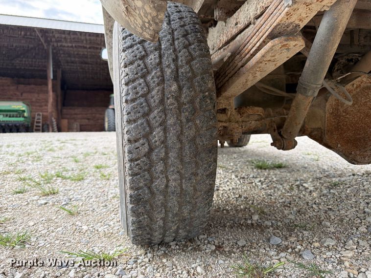 image for item FK3467 2000 Chevrolet K3500 pickup truck