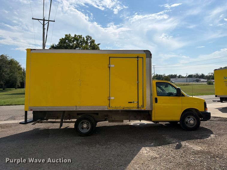 image for item FK3469 2012 Chevrolet Express G3500 box truck