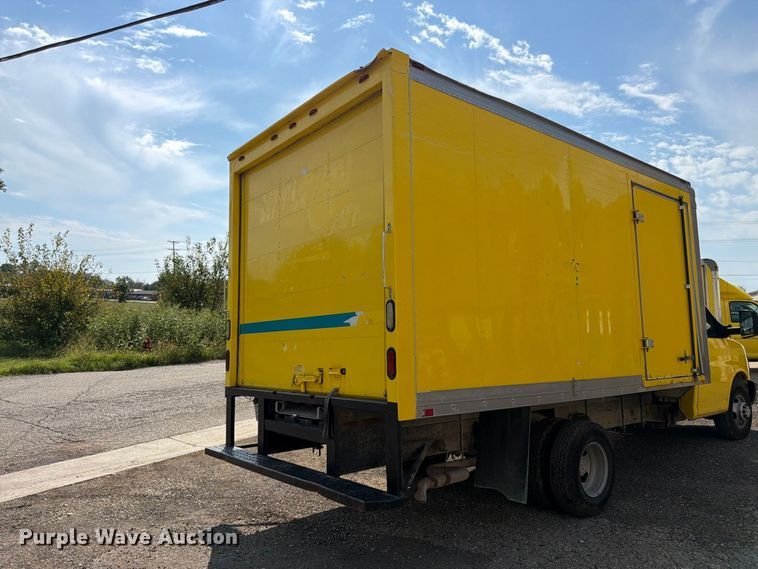 image for item FK3469 2012 Chevrolet Express G3500 box truck