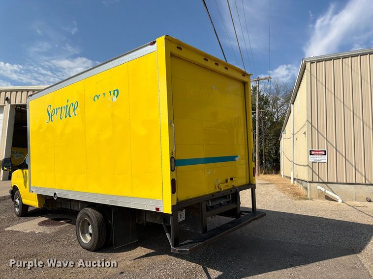 image for item FK3469 2012 Chevrolet Express G3500 box truck