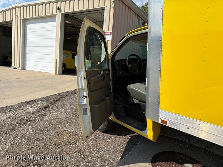 image for item FK3469 2012 Chevrolet Express G3500 box truck