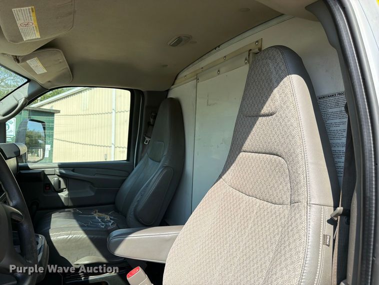 image for item FK3469 2012 Chevrolet Express G3500 box truck