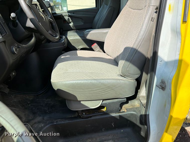 image for item FK3469 2012 Chevrolet Express G3500 box truck