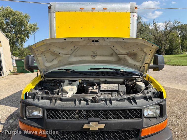image for item FK3469 2012 Chevrolet Express G3500 box truck