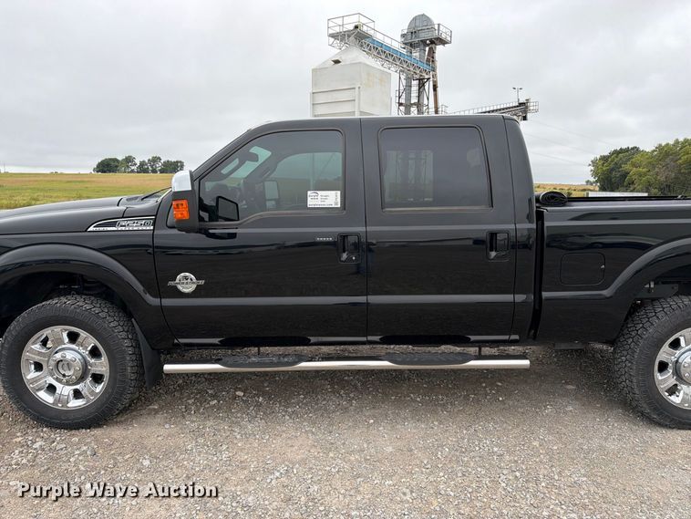 image for item FK3472 2016 Ford F250 Super Duty Crew Cab pickup truck