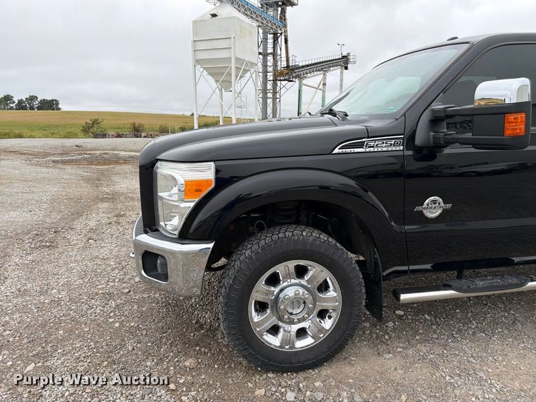 image for item FK3472 2016 Ford F250 Super Duty Crew Cab pickup truck