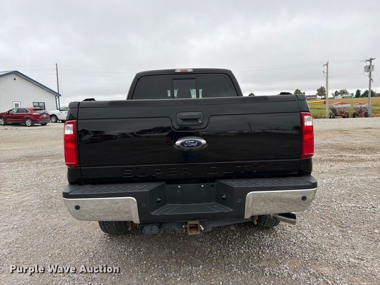 image for item FK3472 2016 Ford F250 Super Duty Crew Cab pickup truck