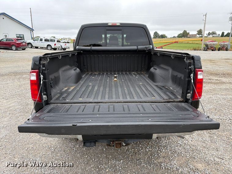 image for item FK3472 2016 Ford F250 Super Duty Crew Cab pickup truck