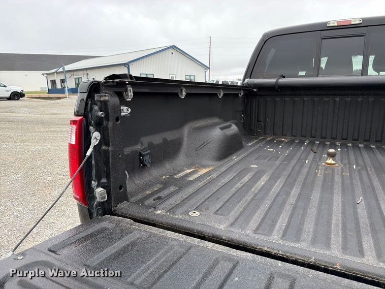 image for item FK3472 2016 Ford F250 Super Duty Crew Cab pickup truck
