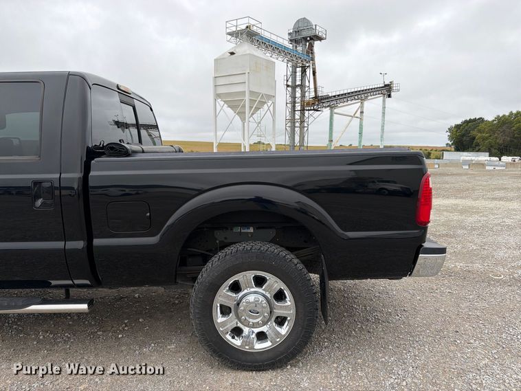 image for item FK3472 2016 Ford F250 Super Duty Crew Cab pickup truck