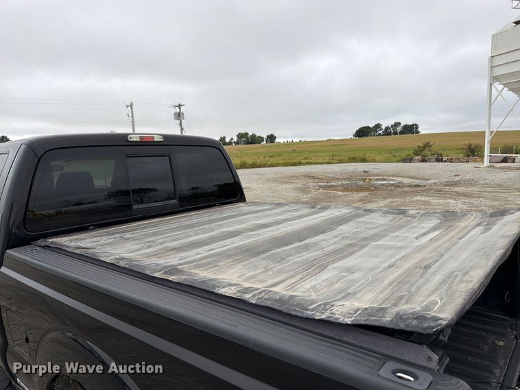 image for item FK3472 2016 Ford F250 Super Duty Crew Cab pickup truck