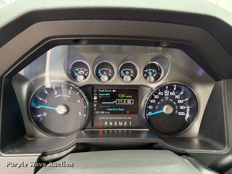 image for item FK3472 2016 Ford F250 Super Duty Crew Cab pickup truck