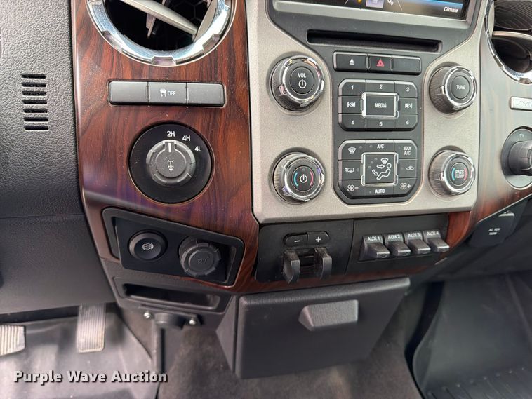 image for item FK3472 2016 Ford F250 Super Duty Crew Cab pickup truck