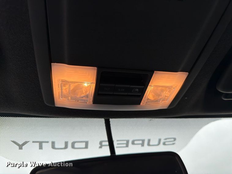 image for item FK3472 2016 Ford F250 Super Duty Crew Cab pickup truck