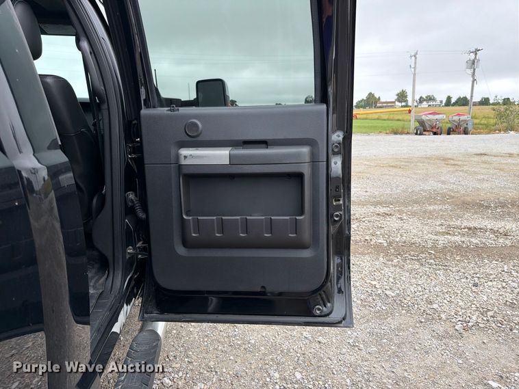 image for item FK3472 2016 Ford F250 Super Duty Crew Cab pickup truck