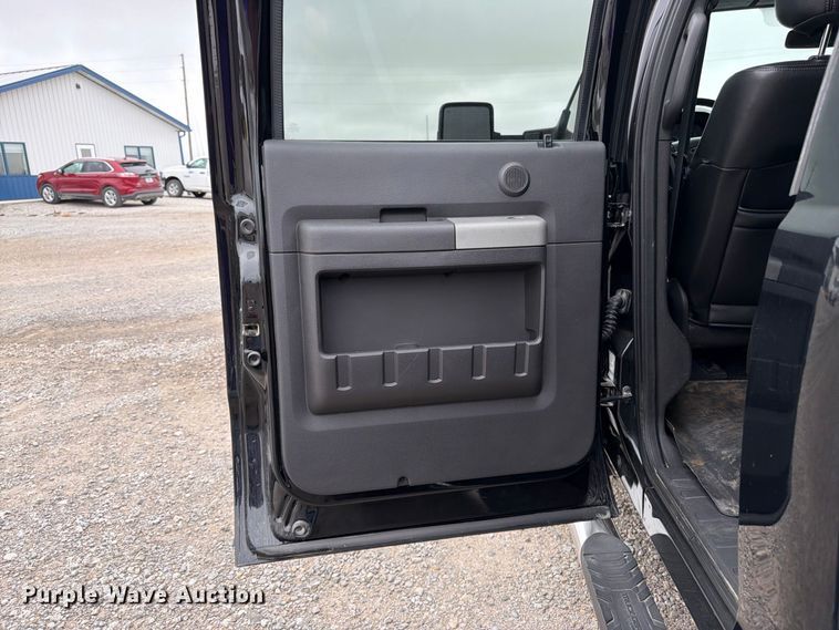 image for item FK3472 2016 Ford F250 Super Duty Crew Cab pickup truck